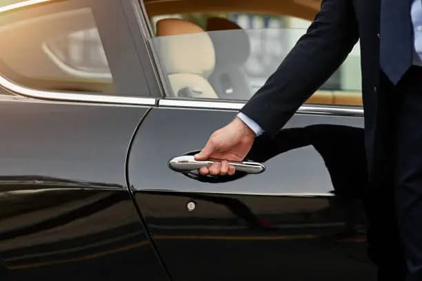 Private transfer from Barcelona Airport to Sitges