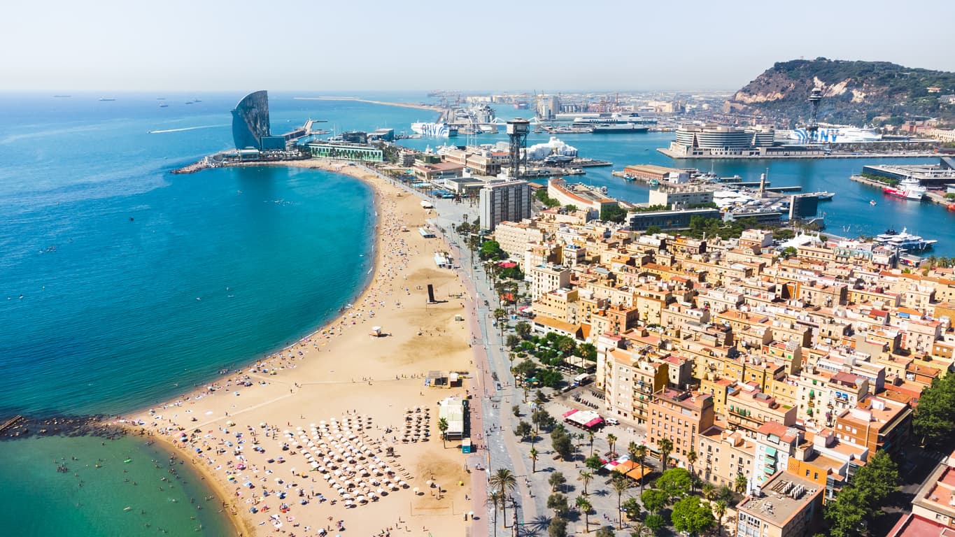 Barcelona Airport to City Center in Summer